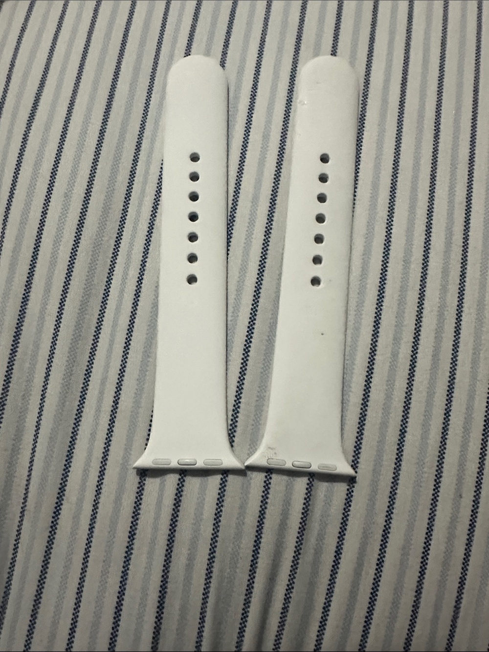 Apple Watch White Silicone Replacement Bands (2 Pack)
